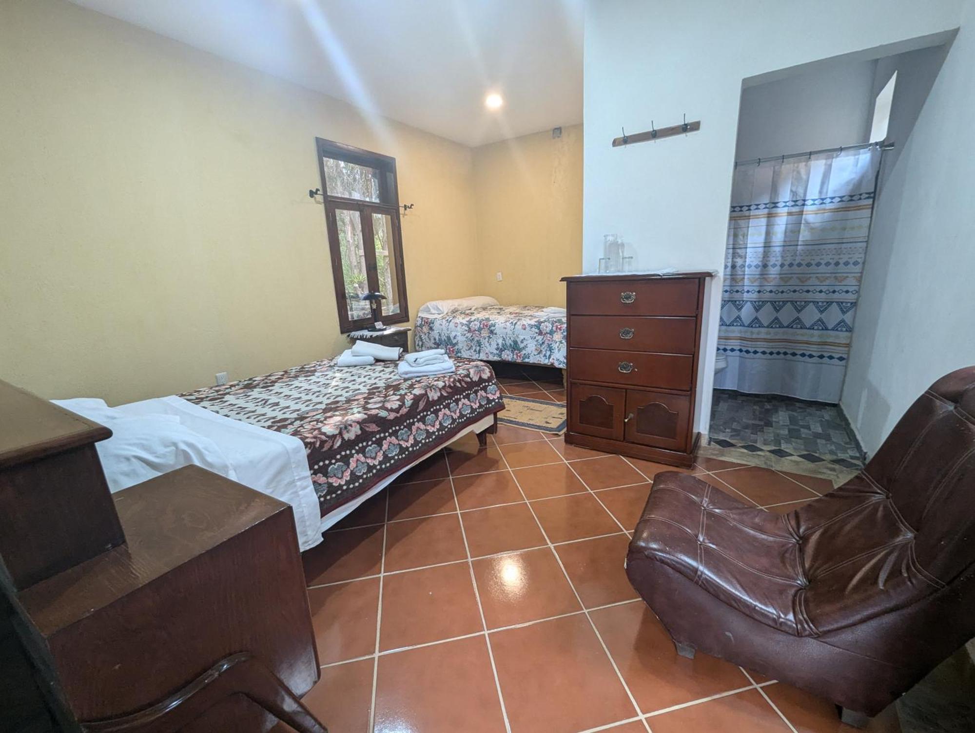 Hotel La Pasiva De Pátzcuaro Esterno foto